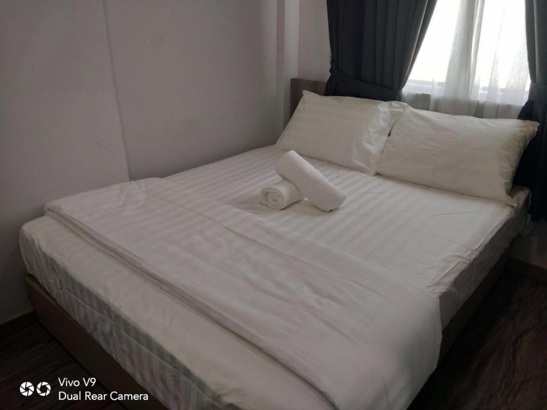 The Room Perhentian - Long Beach Кампунґ-Куала-Бесут Екстер'єр фото